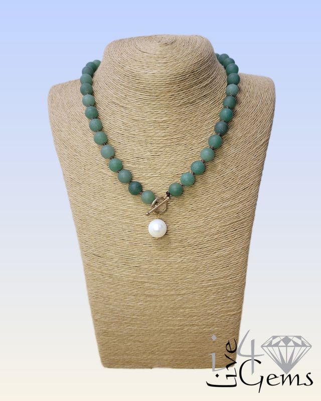 17&quot; Green Aventurine and Freshwater Pearl Pendant Necklace