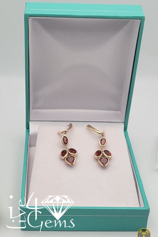 10kty 4.5cts Garnet Oval and Heart Drop Earring
