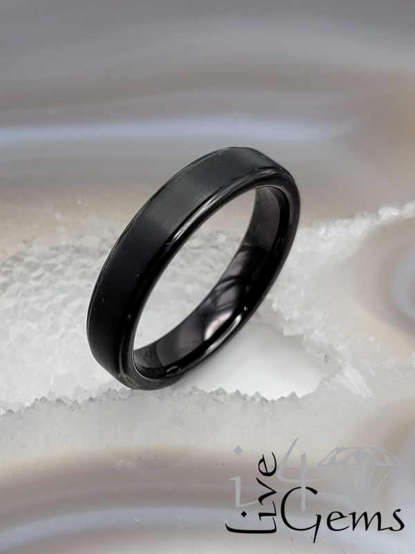 Tungsten Carbide 5mm Black Matte Stripe Band