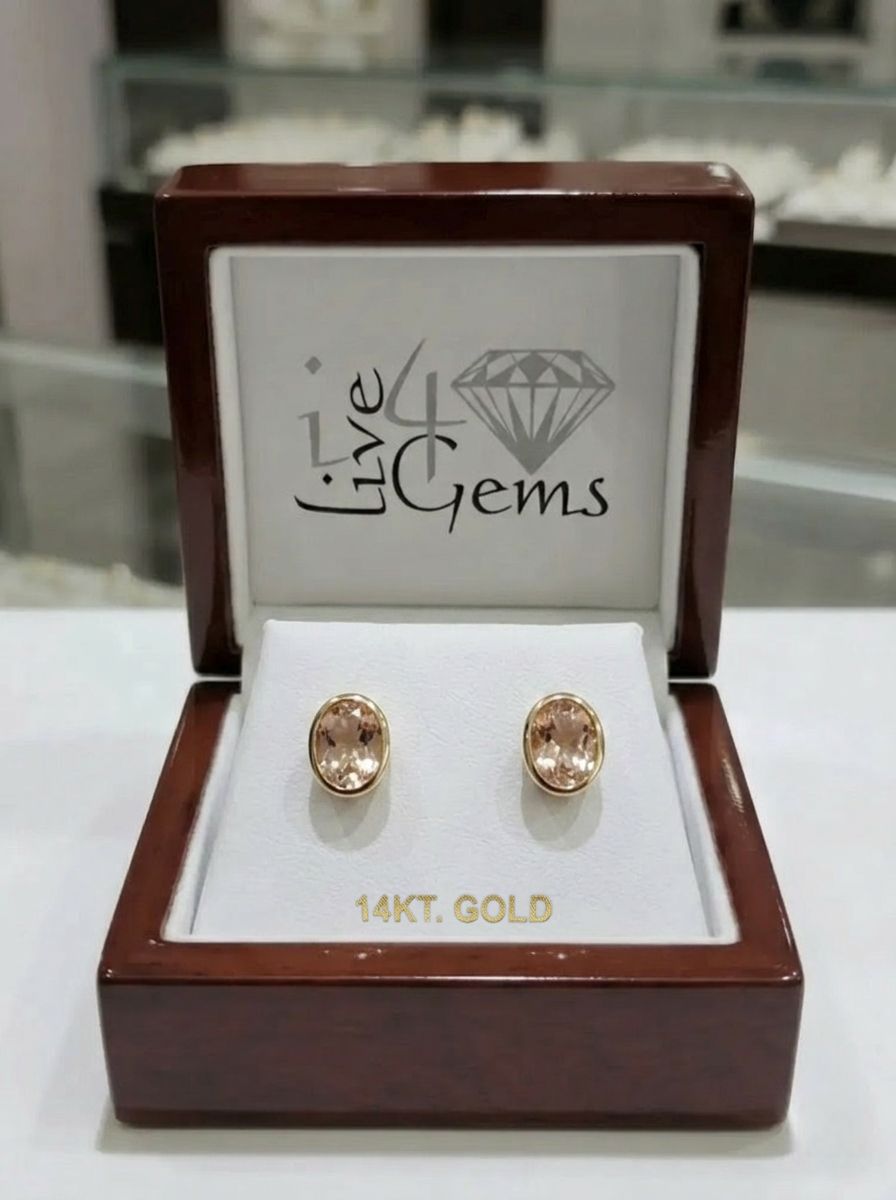 14kty Morganite Oval Bezel 7x5mm Stud