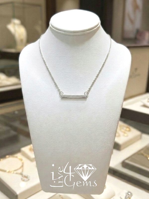 1/10ctw 10ktw Diamond Horizontal Bar Pendant Necklace
