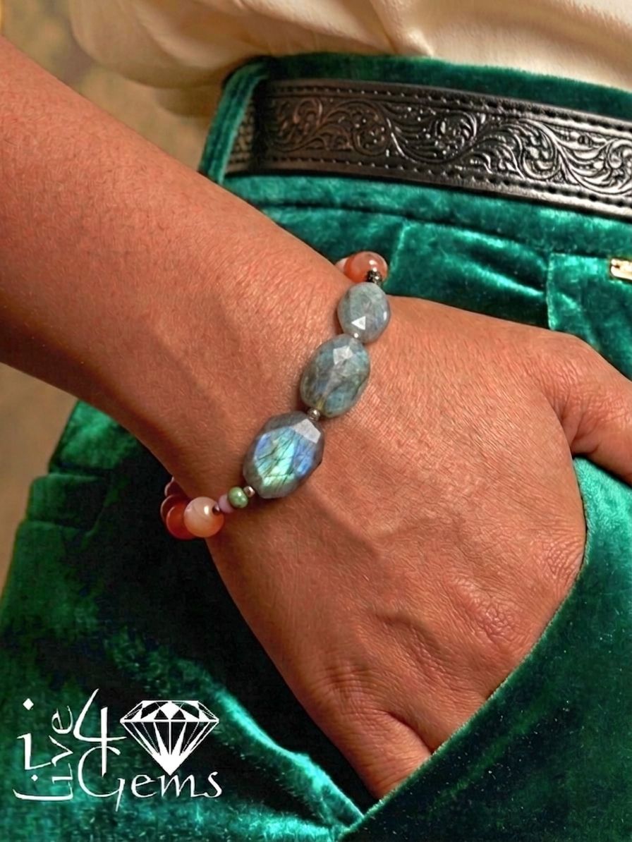 Labradorite and Carnelian Bracelet