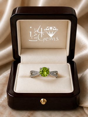 10ktw 1/8ctw Diamond 7/8ct Peridot Ring