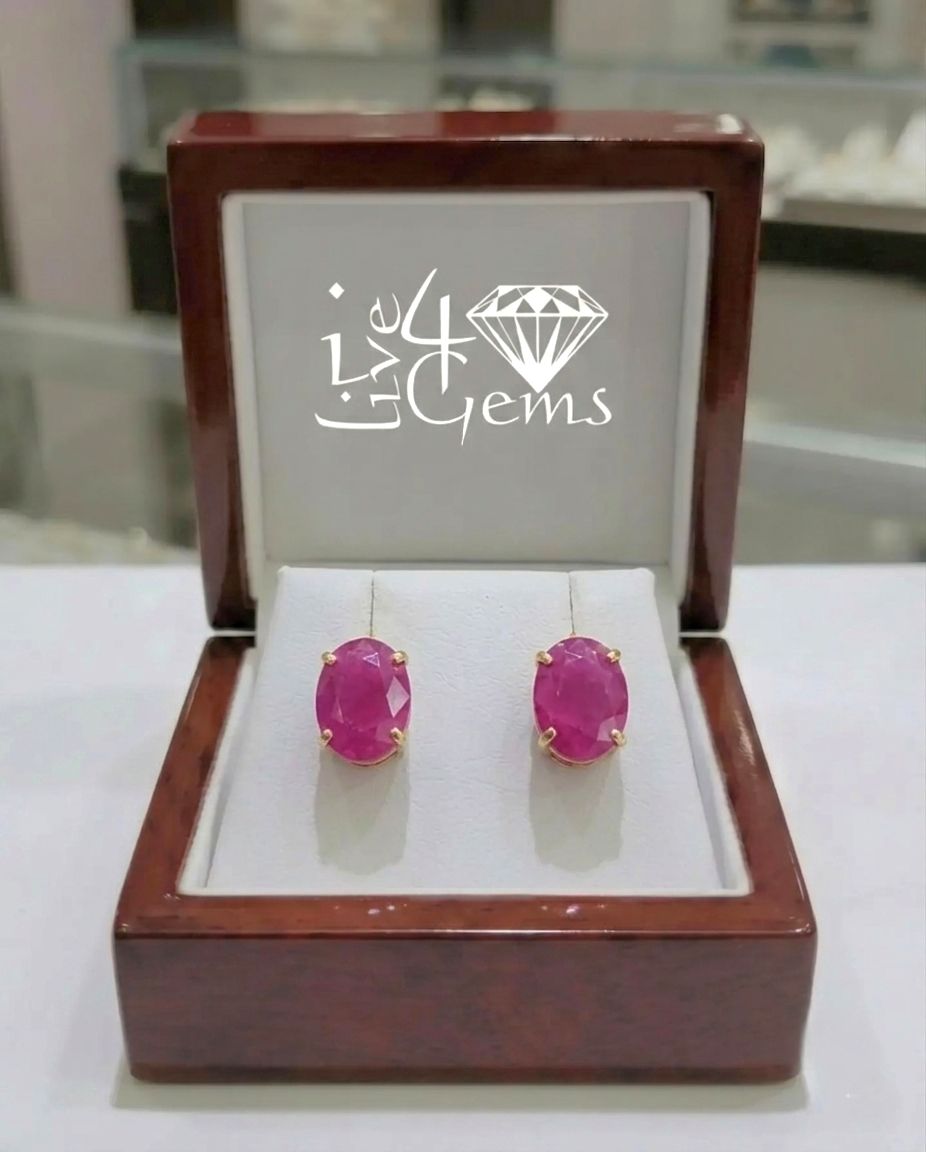 14kty Oval Ruby Stud Earrings 6x4mm