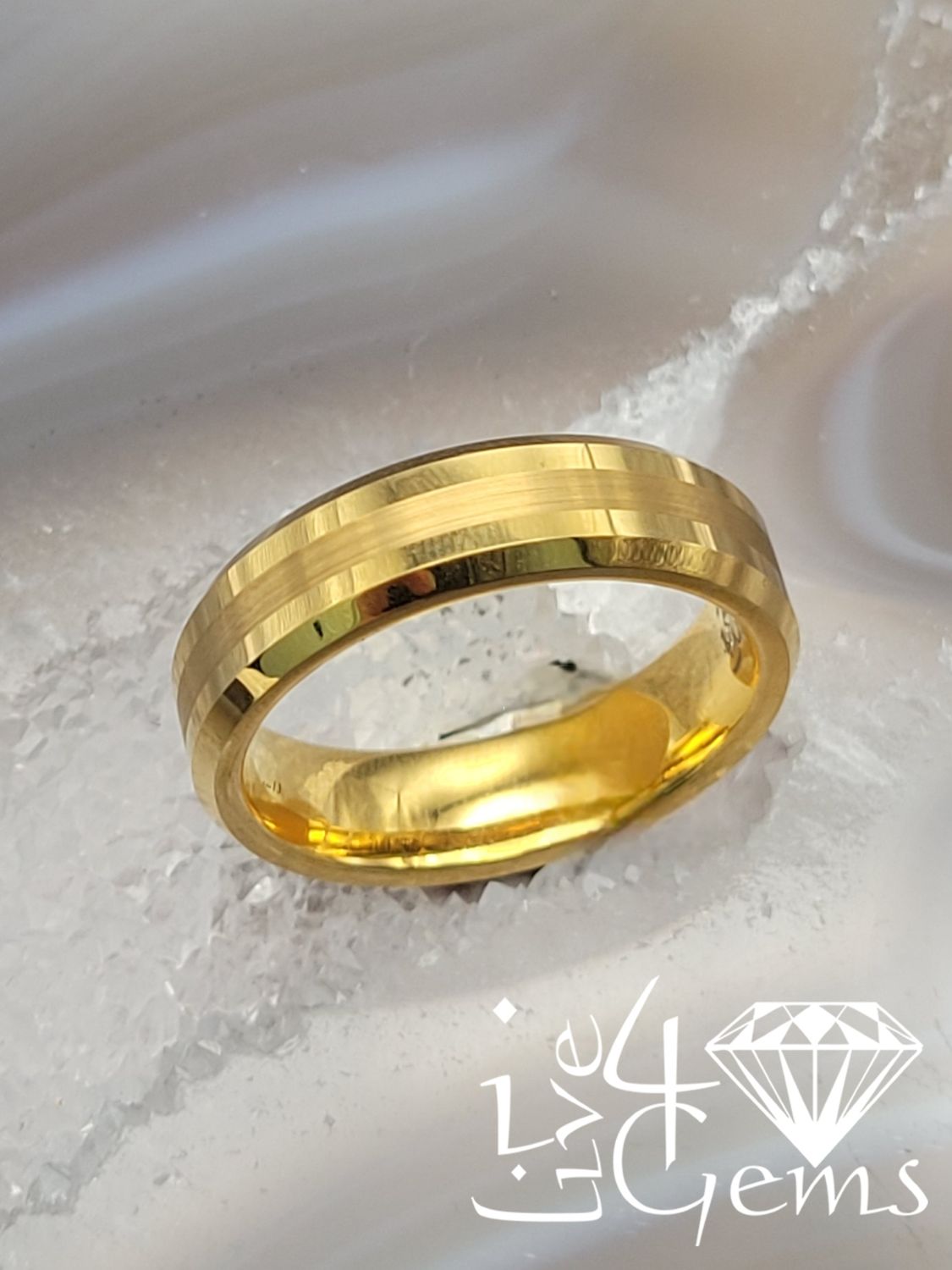 Tungsten Carbide Gold Inlay 6mm Matte Stripe Band