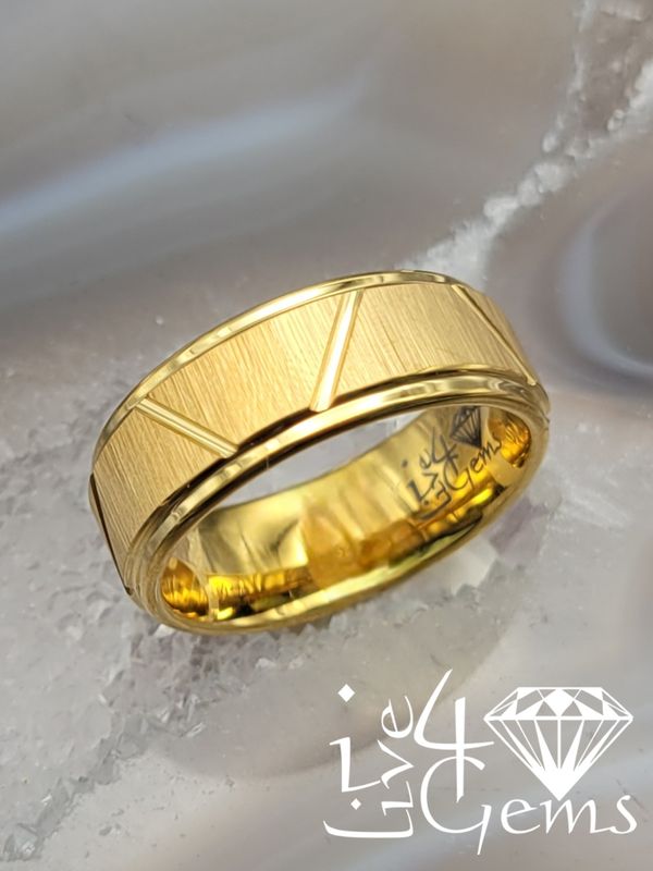 Tungsten Carbide 8mm Gold w Pattern Band