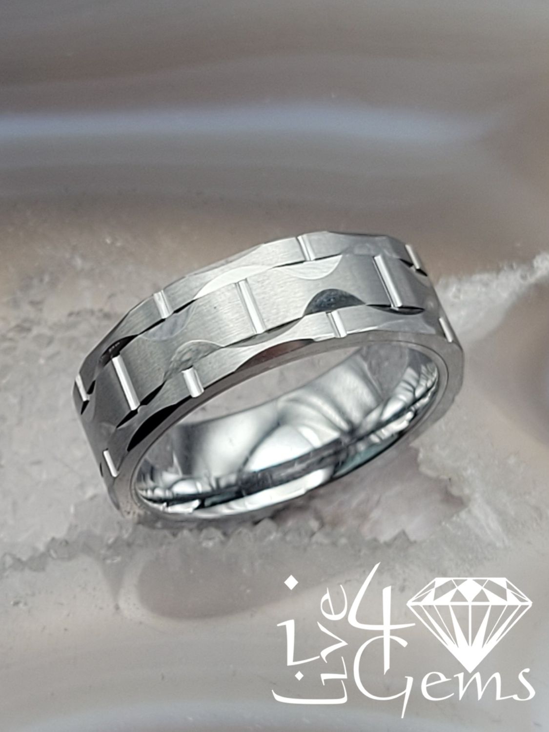 Tungsten Carbide 8mm Platinum X Brick Pattern Silver Band