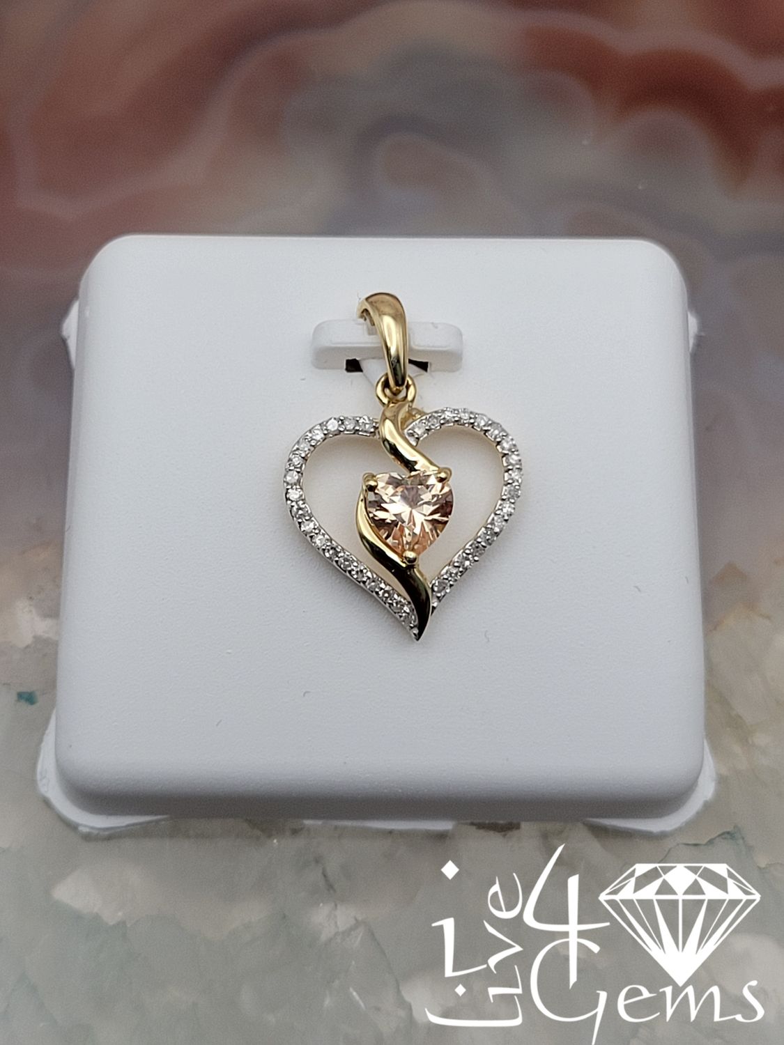 10kty 1/8ctw Diamond 5mm Lab Citrine Heart Pendant