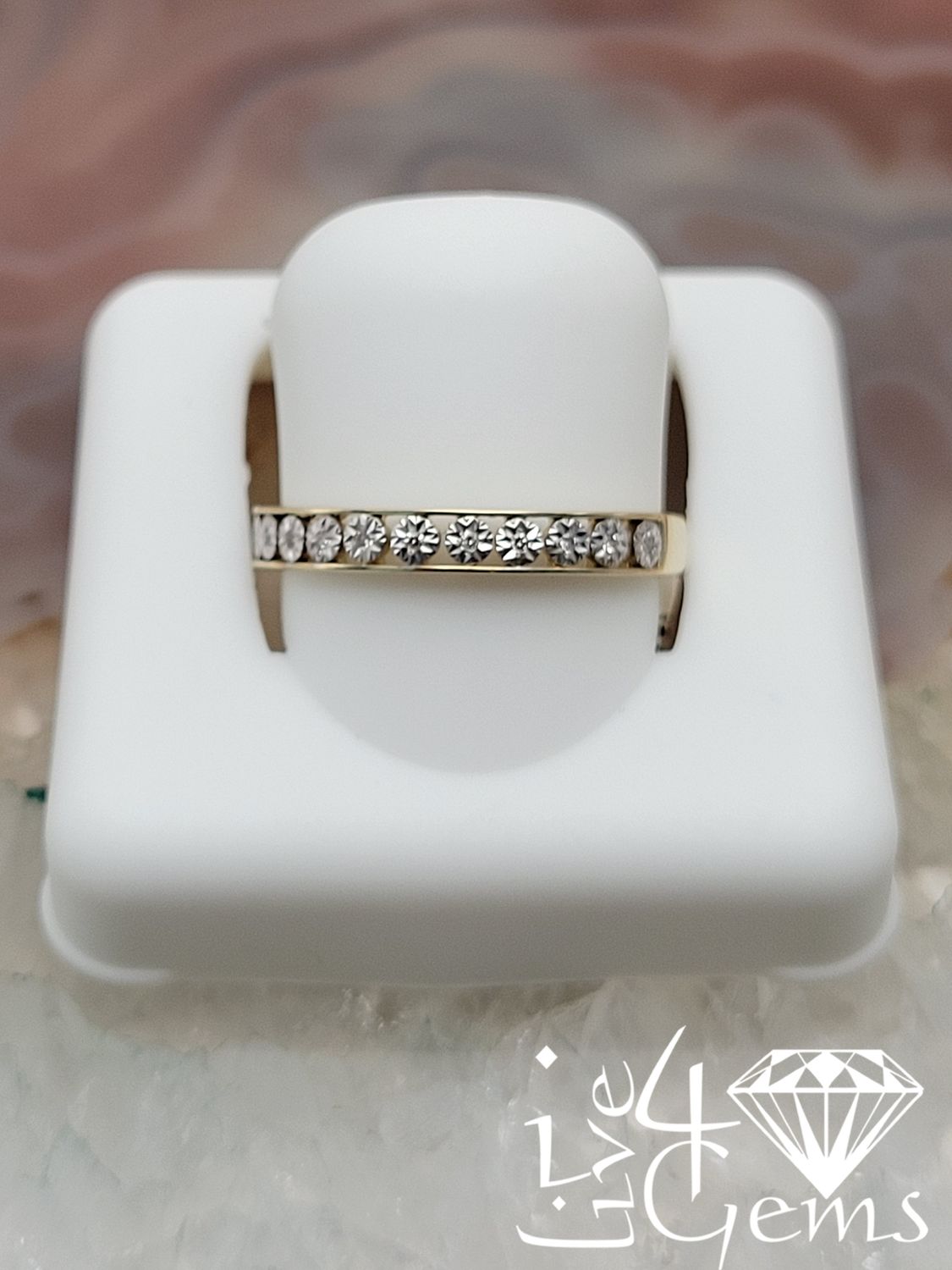 10kty 0.03ctw Diamond Half Eternity Band