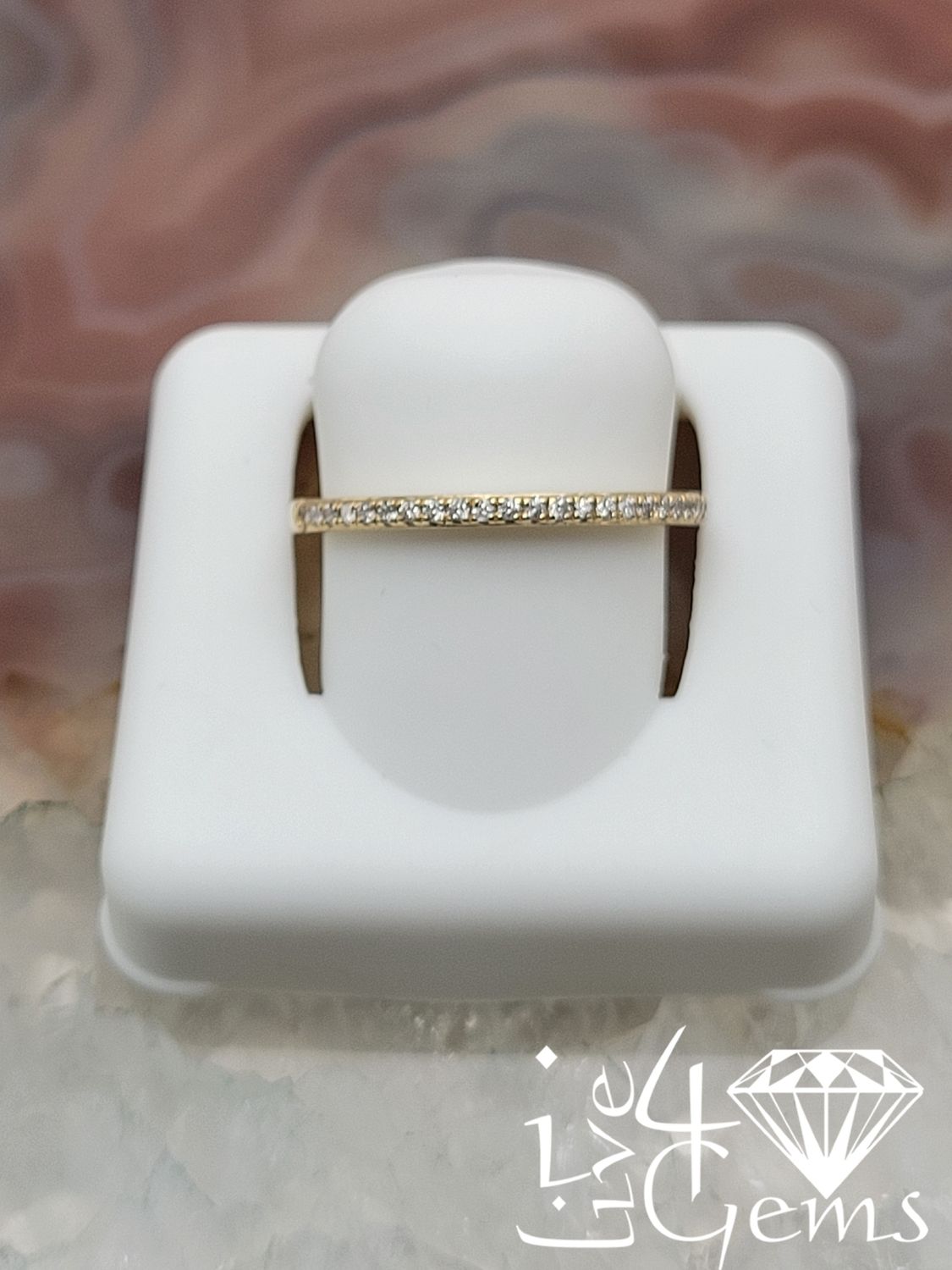 10kty 1/8ctw Diamond Stackable Band