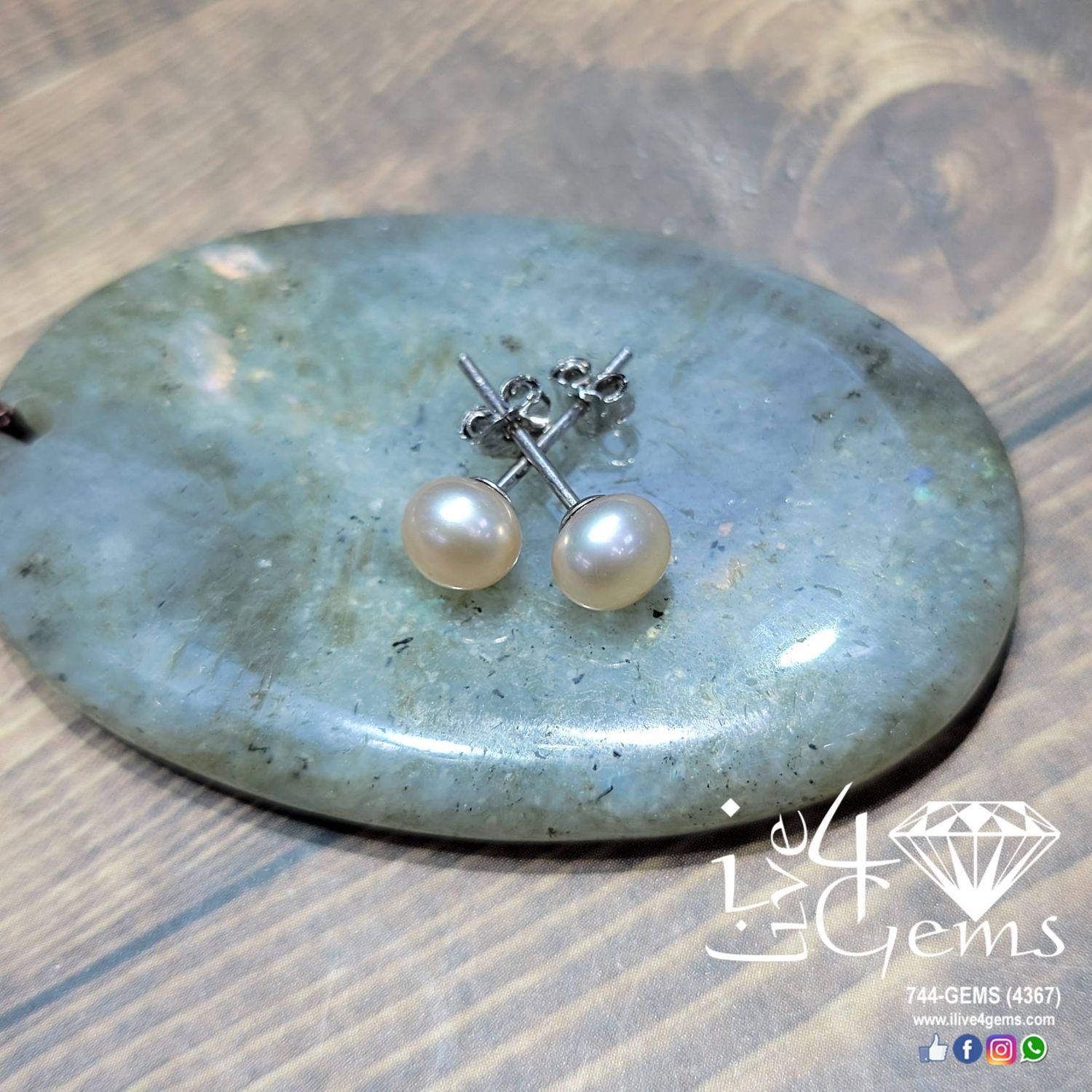 Silver Pearl Studs Pink 4mm-5mm