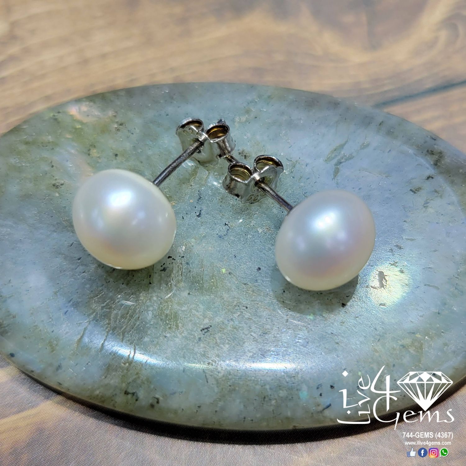 Silver Pearl Studs White 8mm-9mm