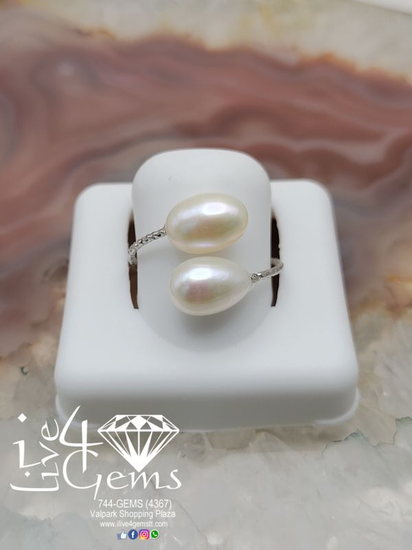 Silver Toned Adjustable Pearl Ring White
