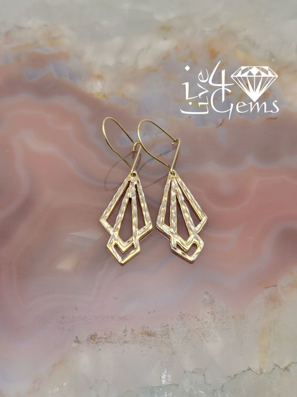 10kty Geometric Diamond Cut Kite Hanging Earring
