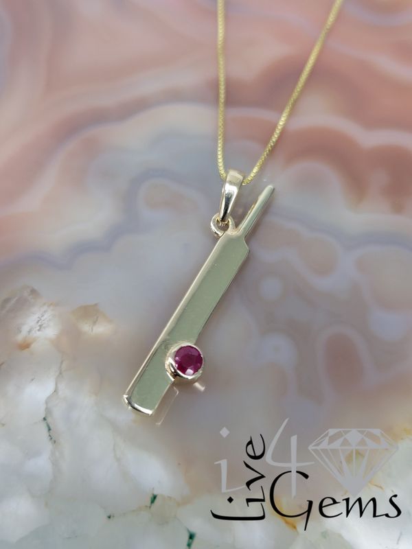 10kty Cricket Bat Pendant with Ruby Ball