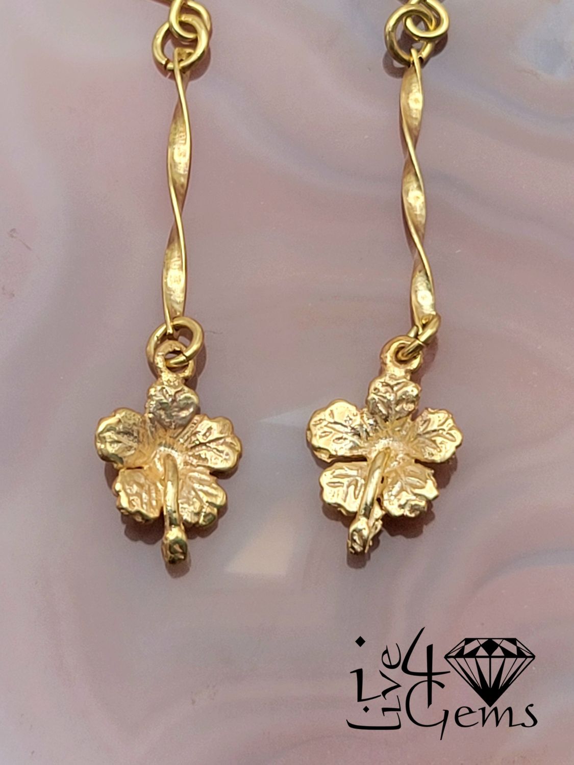 10kty Hibiscus Twist Hanging Earring 15mm