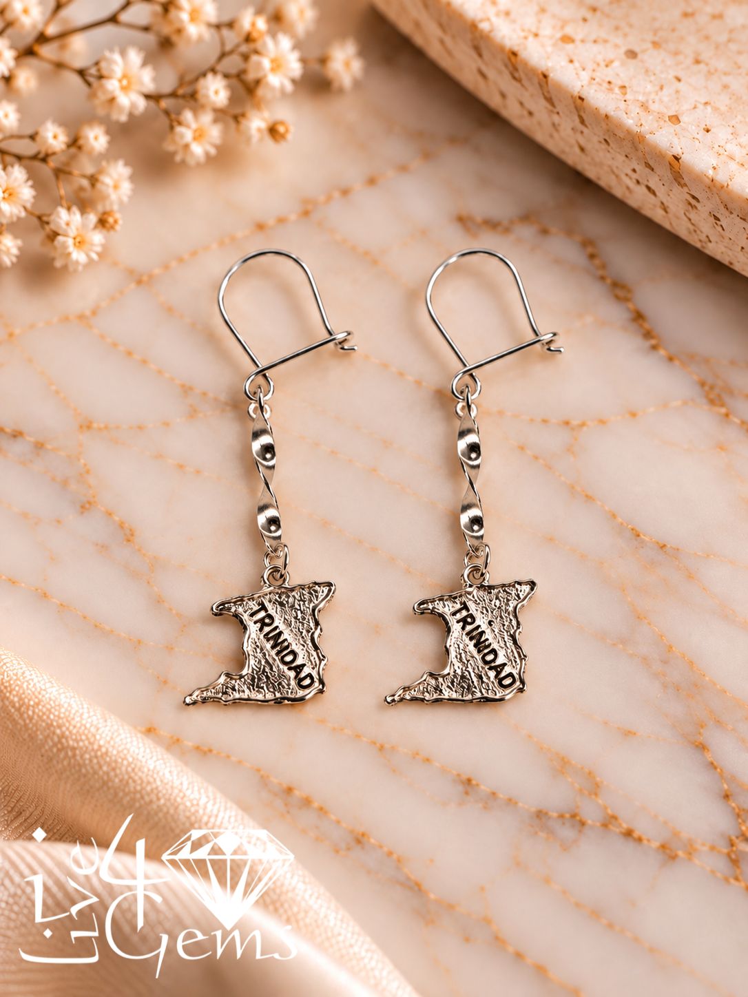 Silver Trinidad Map Hanging Earring 3mm