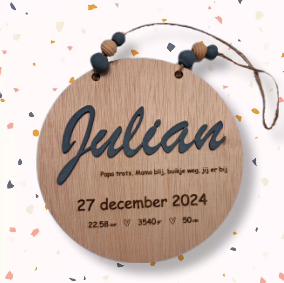 Gepersonaliseerd houten geboortebord rond 20 cm
