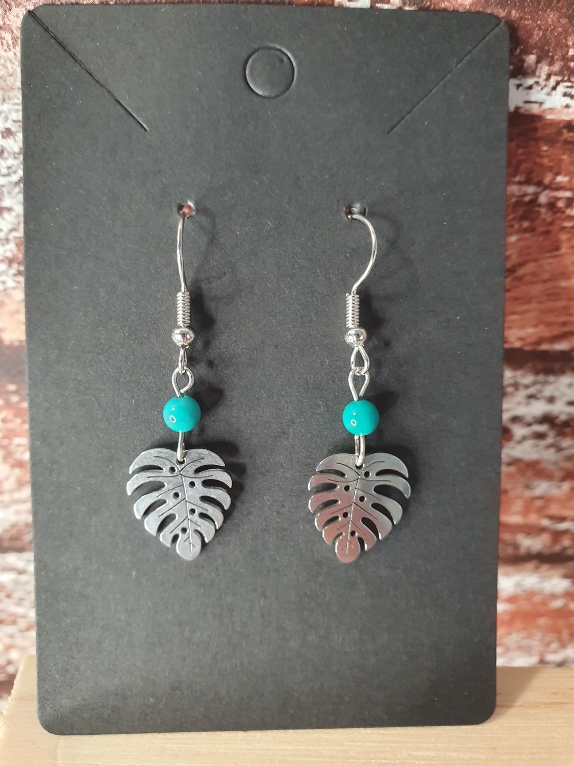 Boucles d&#39;Oreilles Feuille Turquoise de Chine 4mm