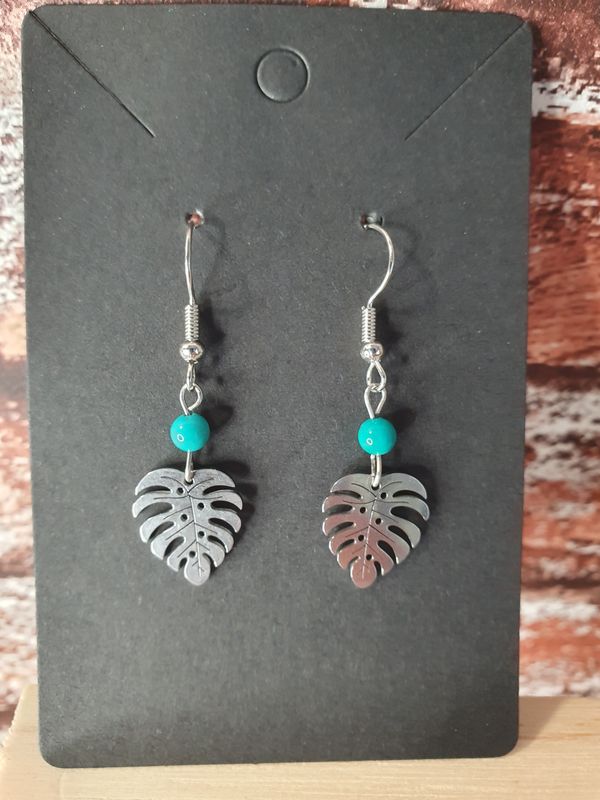 Boucles d&#39;Oreilles Feuille Turquoise de Chine 4mm