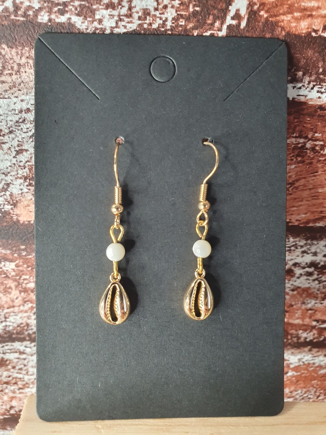 Boucles D&#39;oreilles Nacre Ivoire 4mm Coquillage doré
