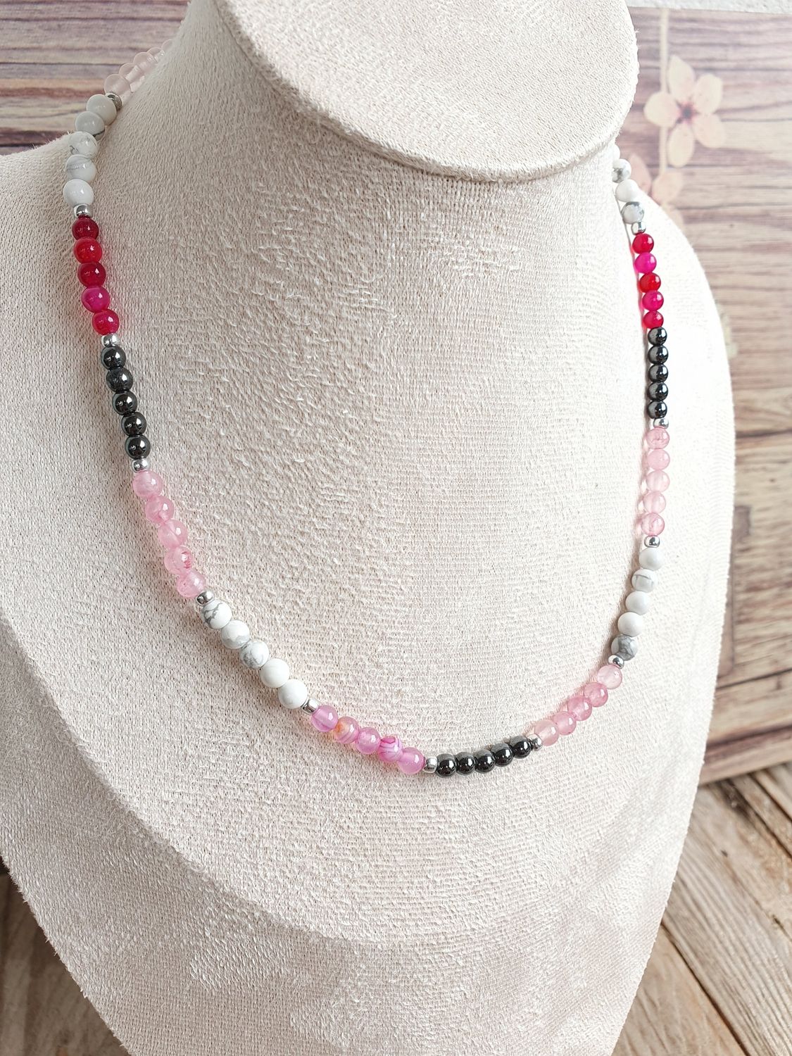 Collier Pinky Pierre Naturelle 4MM