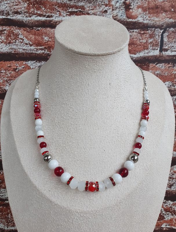 Collier Esprit Noël Rouge