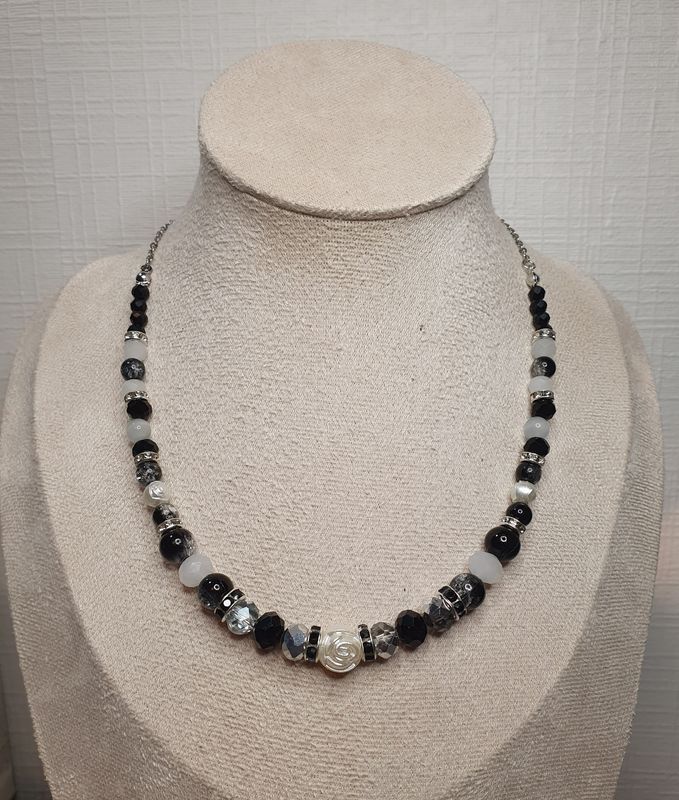 Collier Esprit Noël Noir