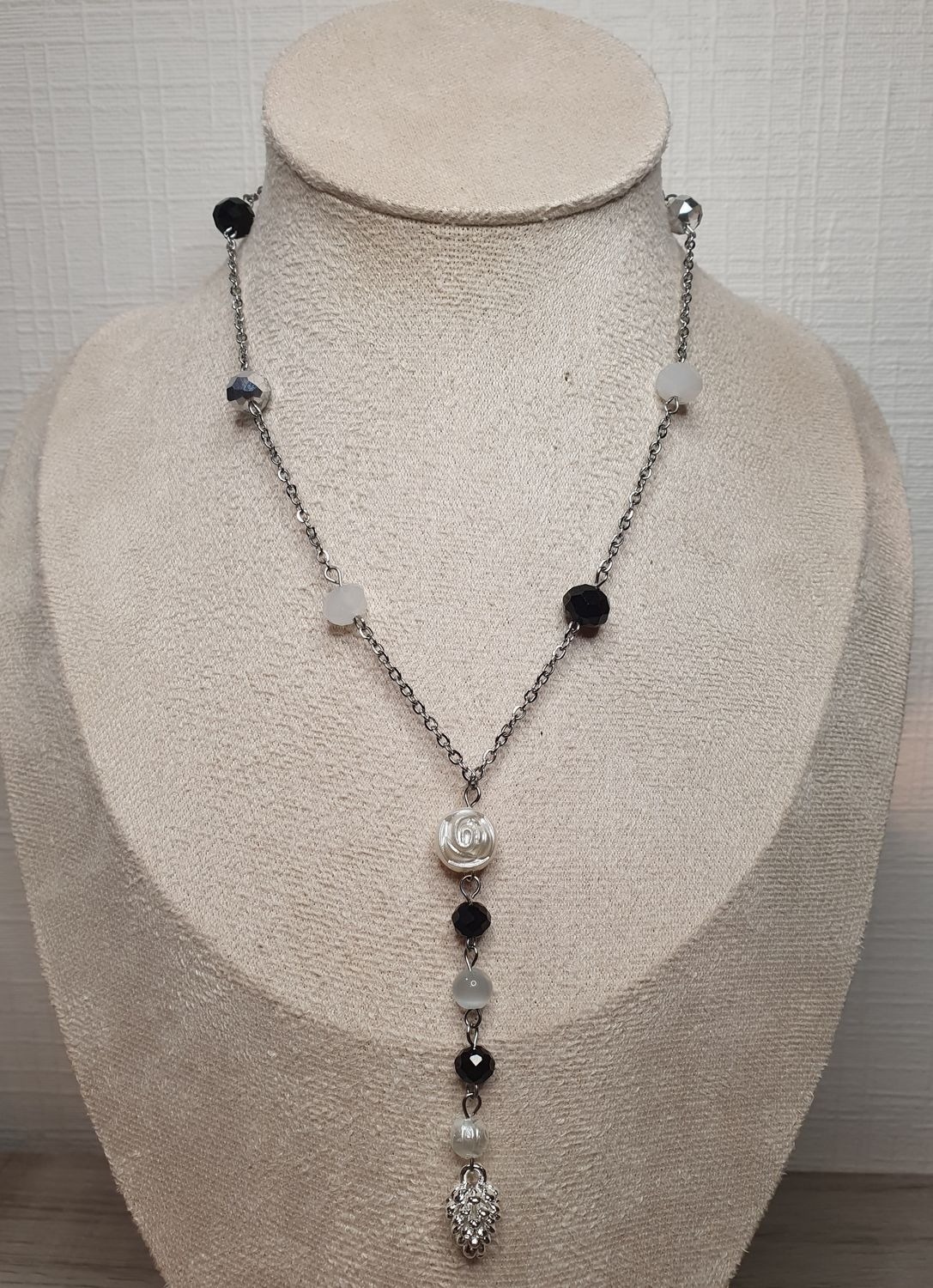 Collier Y de Noël Noir