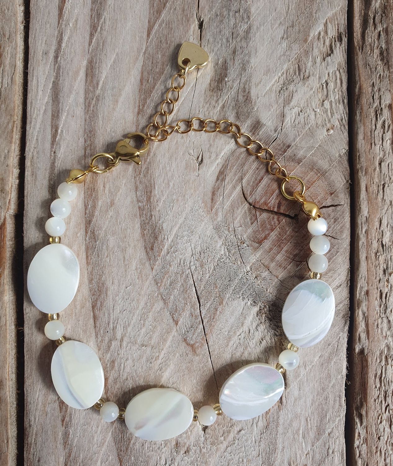 Bracelet Nacre Ivoire  Ovale 10*14mm Doré