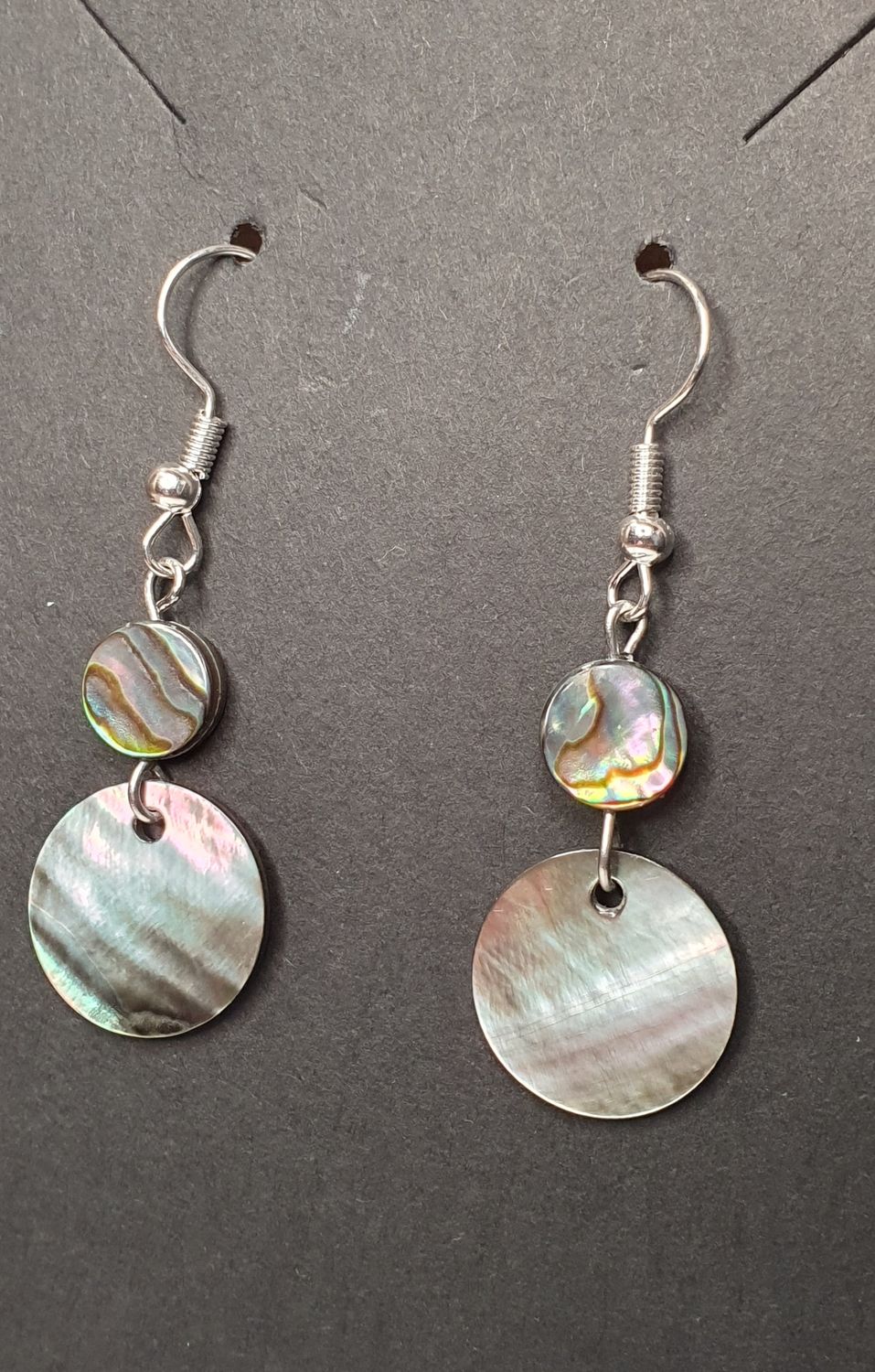 Boucles d'Oreilles Nacre Grise Irisée  &amp; Nacre Abalone Ronde