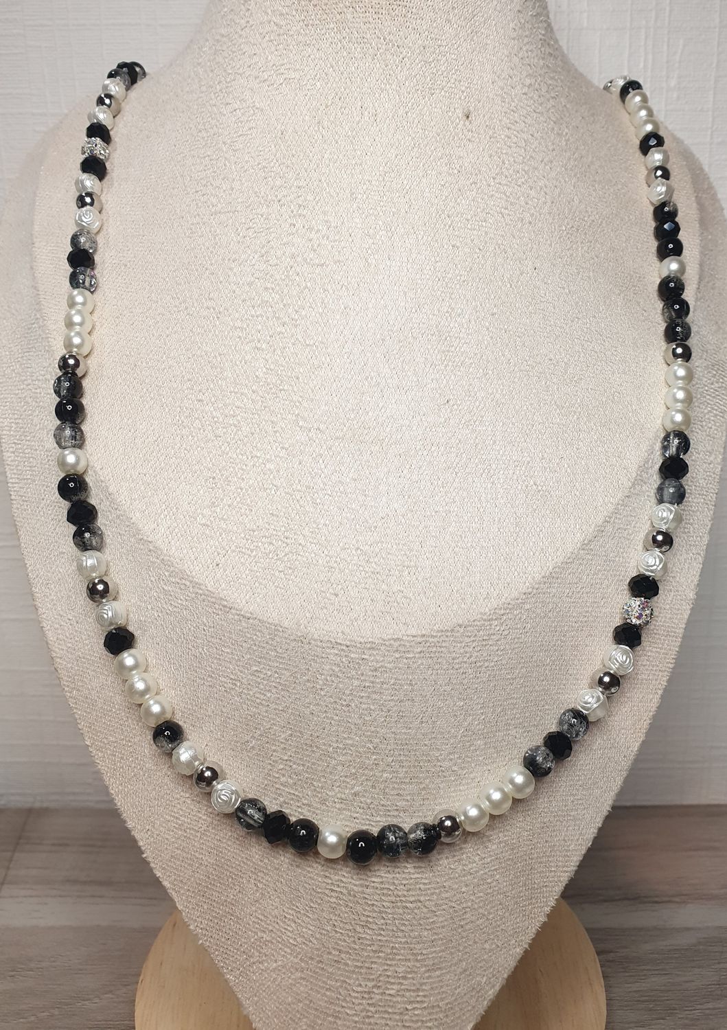Sautoir 80cm Sélénite &amp; PDV  Black &amp; White