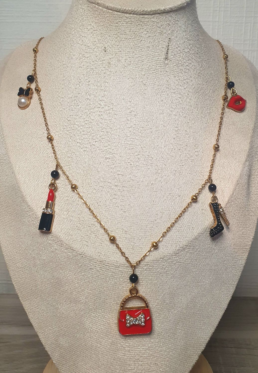 Sautoir Girly 76cm modèle unique