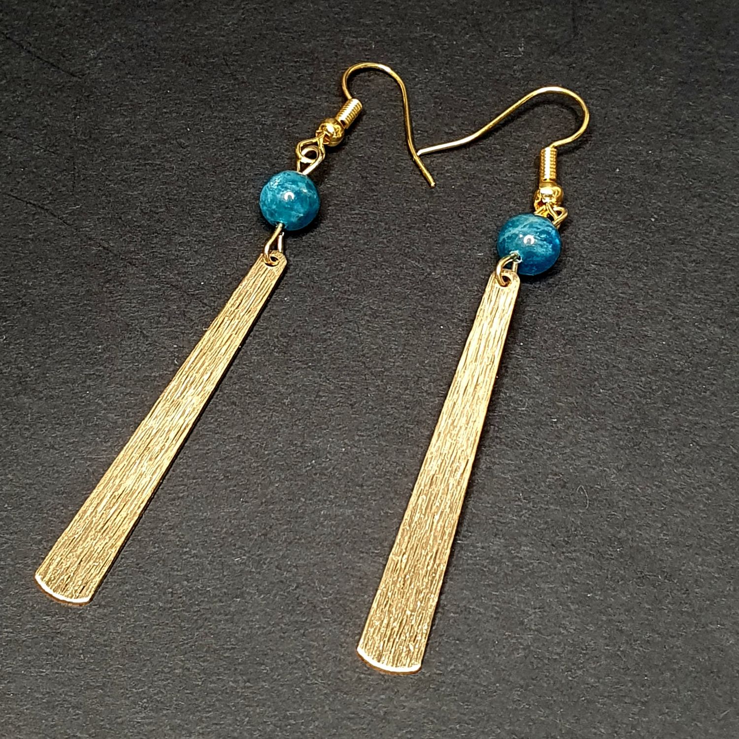 Boucles d'oreilles Pendantes Apatite 6mm