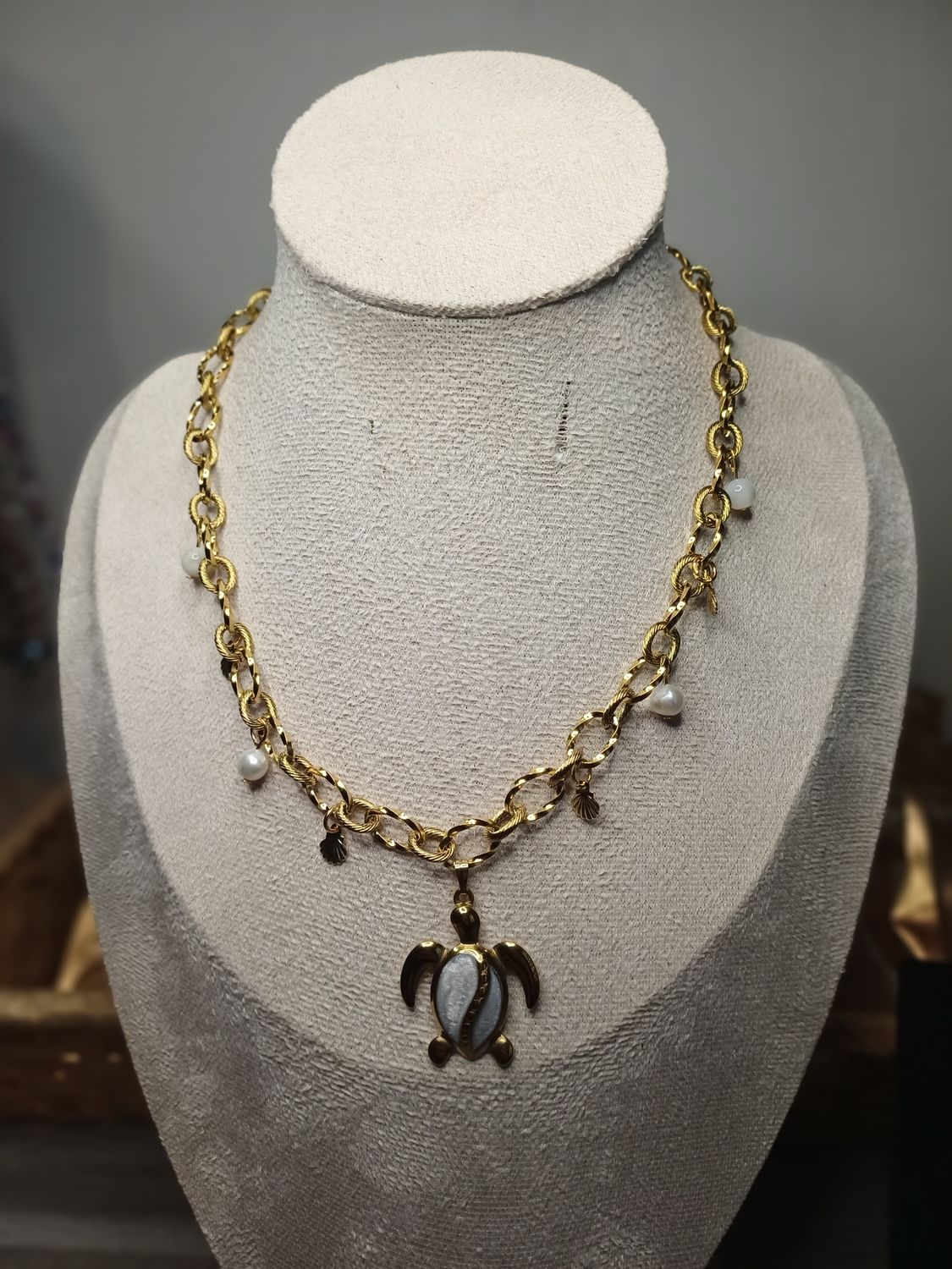 Collier Turtle modèle Unique