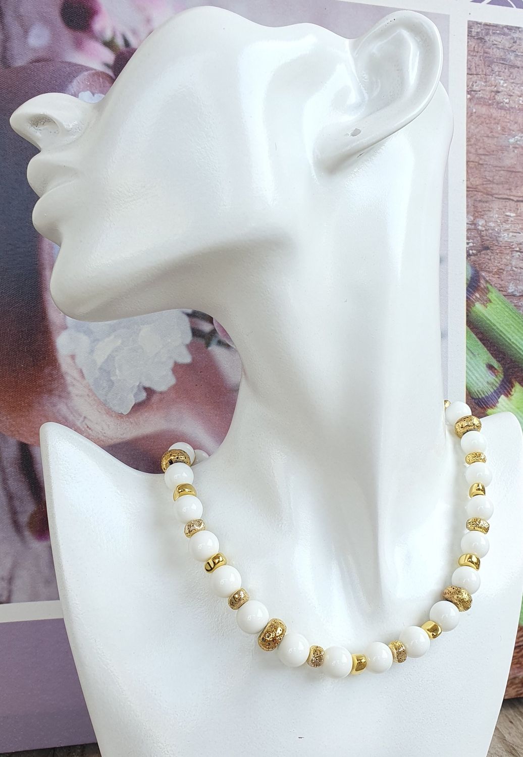Collier Agate Blanche 10mm Doré
