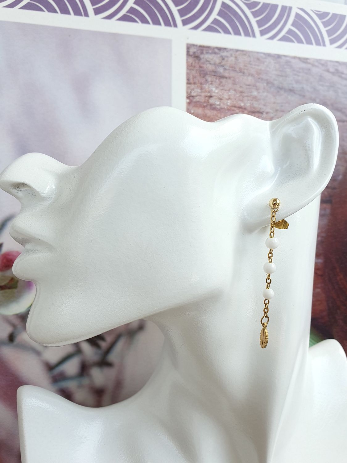 Boucles d'oreilles Agate blanche 4mm doré