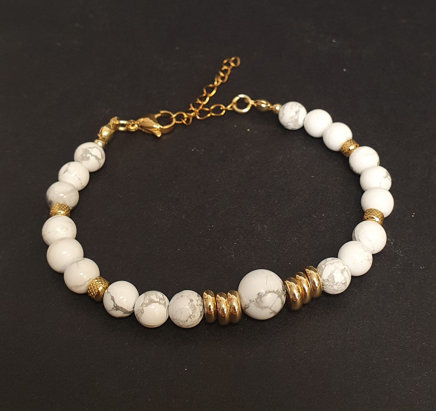 Bracelet Howlite blanche 6mm