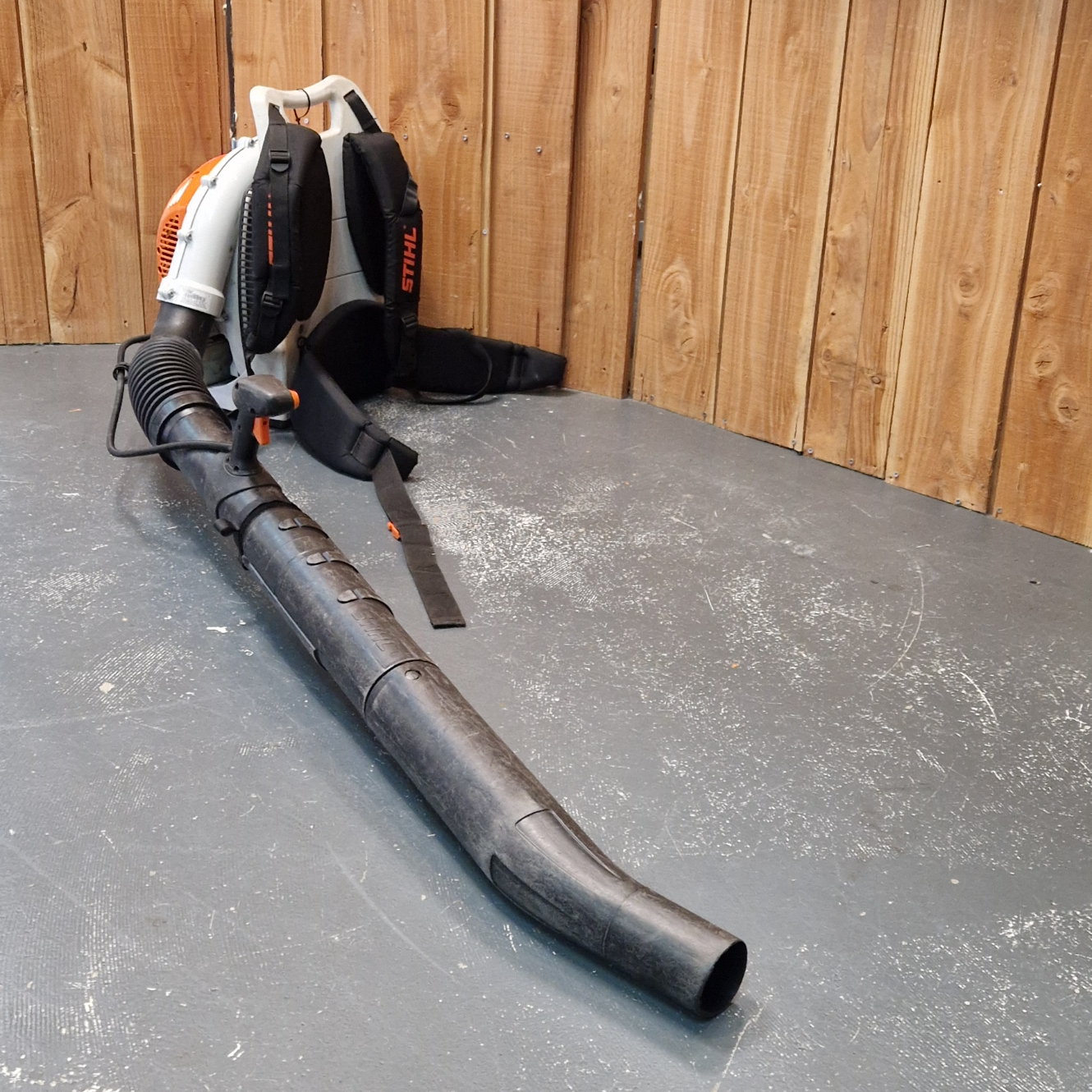 Stihl BR600 Rugbladblazer, Benzine, Bladblazer, Ruggedragen | Incl. Garantie