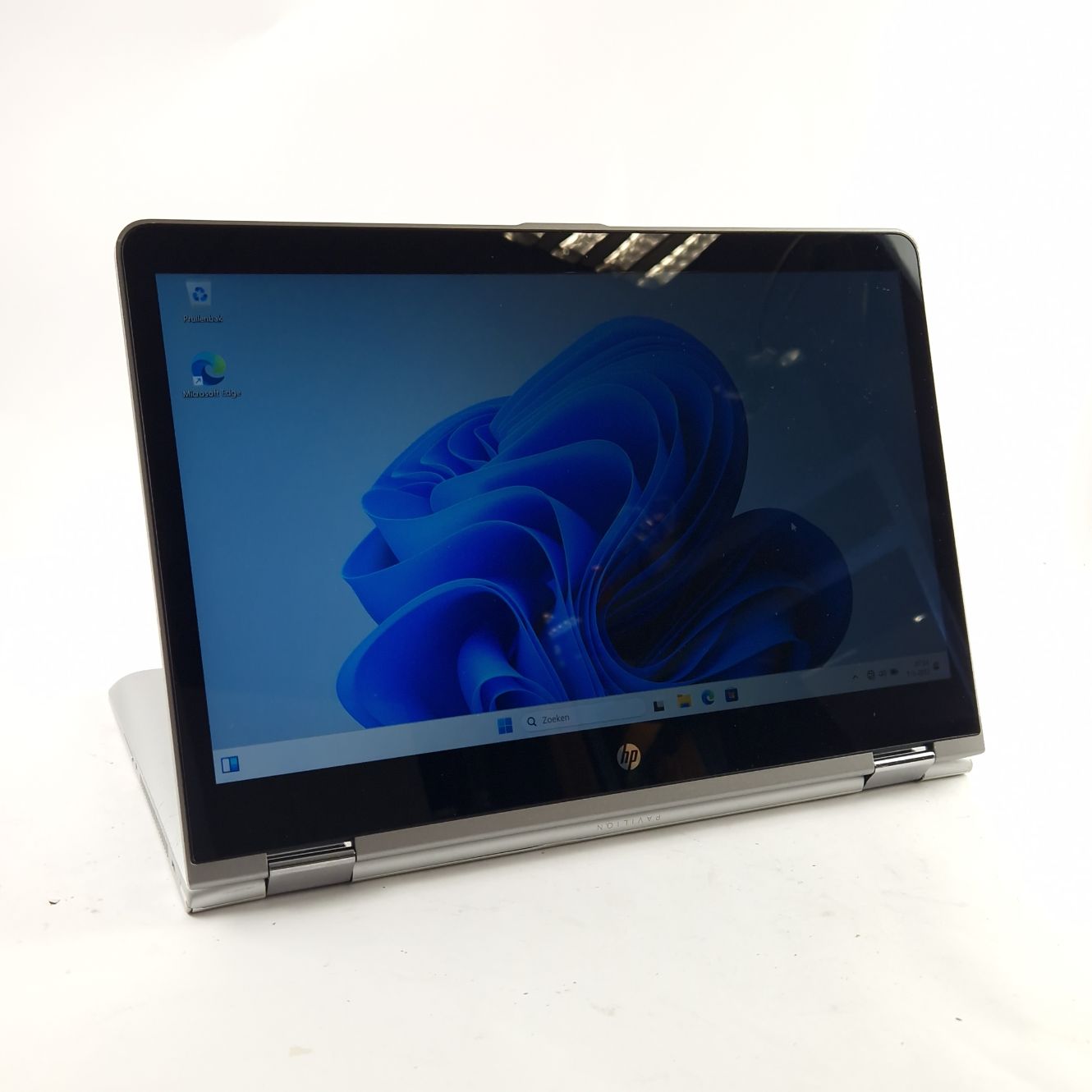 HP Pavilion X360, Touchscreen 3 In 1 Laptop, Windows 11, i3-7100U, 4GB DDR 4, 128GB SSD, Gray/Grijs | In Nette Staat