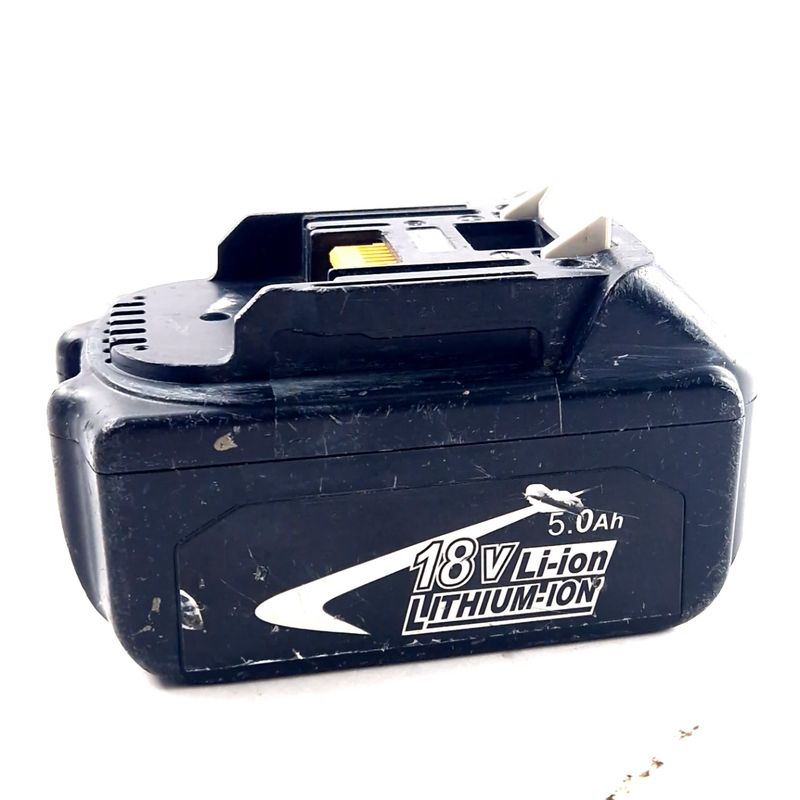 Makita BL1850B,18V/5Ah Huismerk Longfit | In Nette Staat