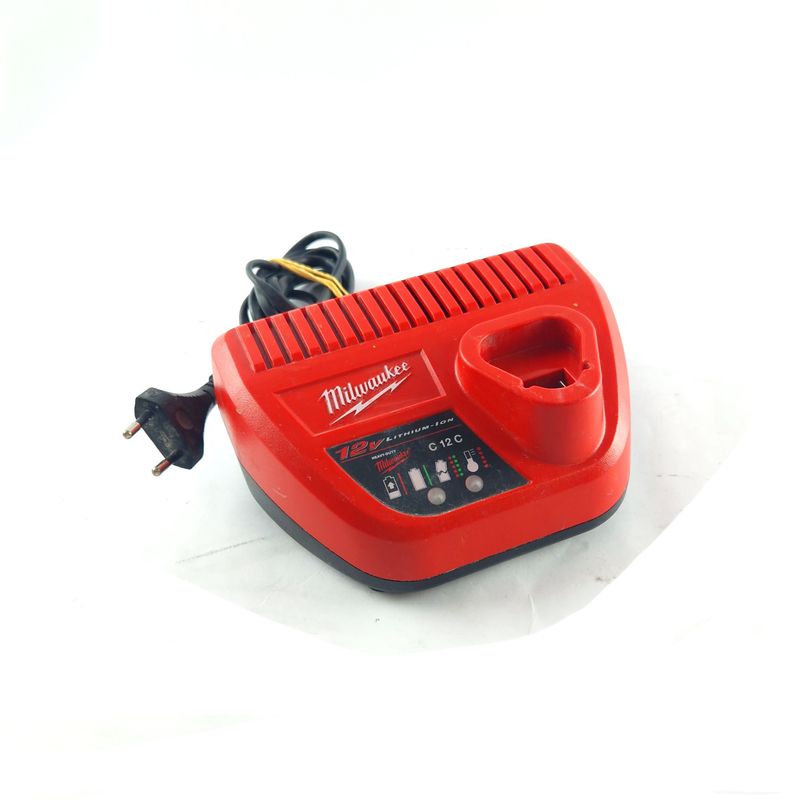 MIlwaukee C12C, Accu Lader, 12V, 3.0 A | In Nette Staat