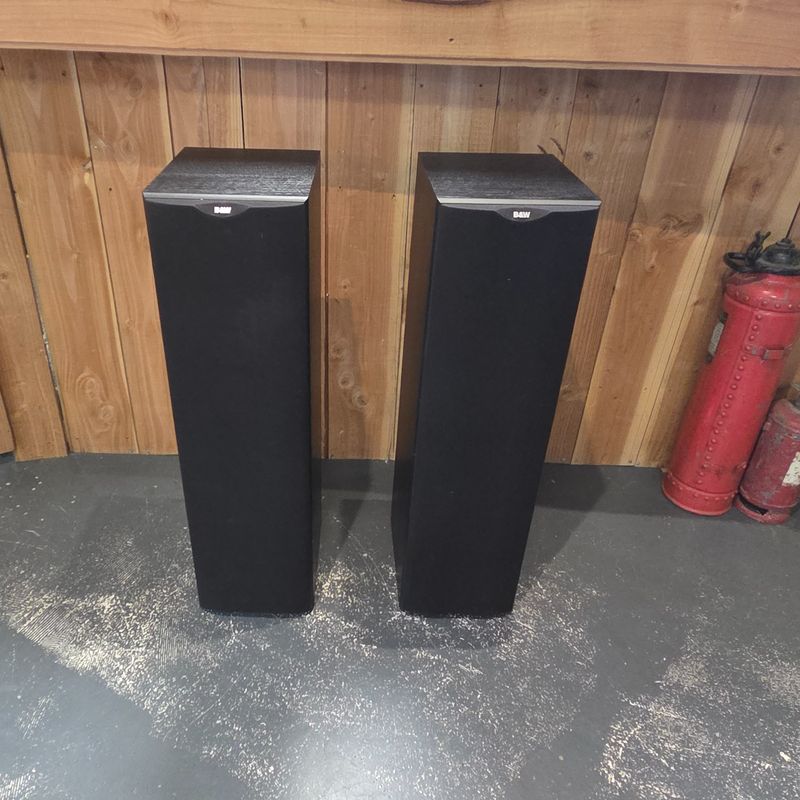 Bowers &amp; Wilkins DM603 3-way Speakers | ZGAN