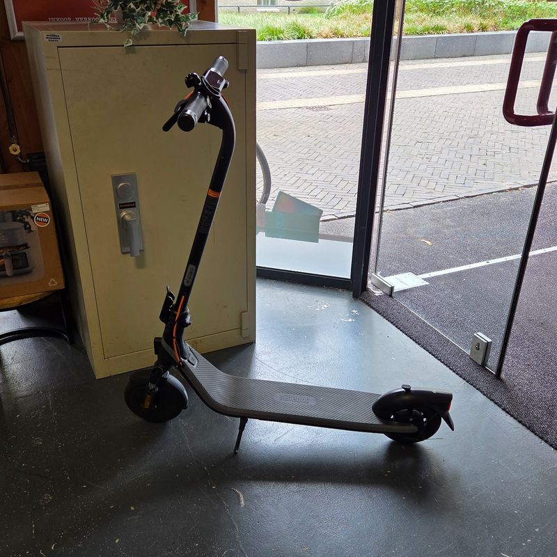 Segway Ninebot, E2 Plus, 25km\u, 230 KM, Zwart/Black |Netjes