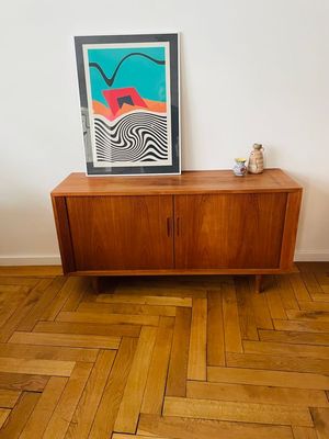 Mid Century Teak Sideboard mit einfahrbaren Schiebetüren