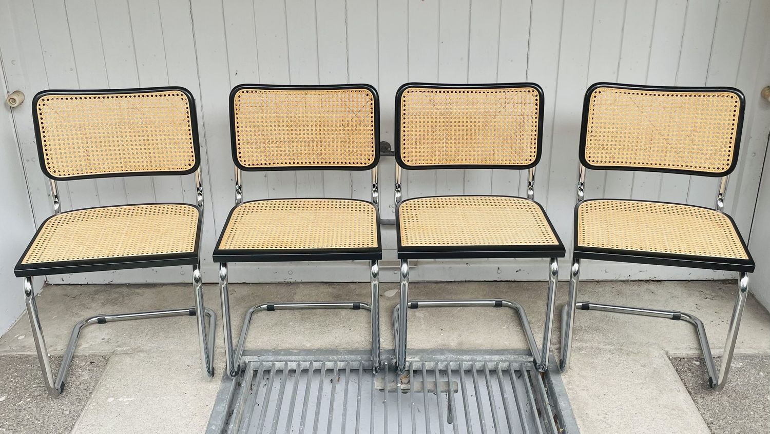 Freischwinger Made in Italy