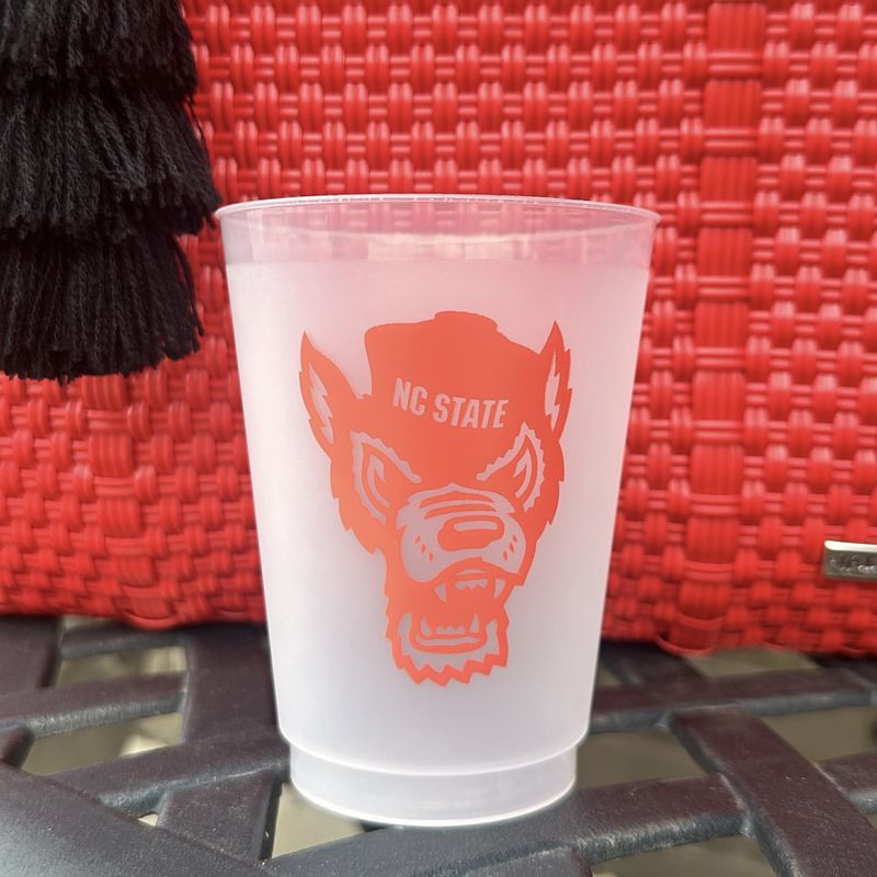 Red Wolf Frosted Cups