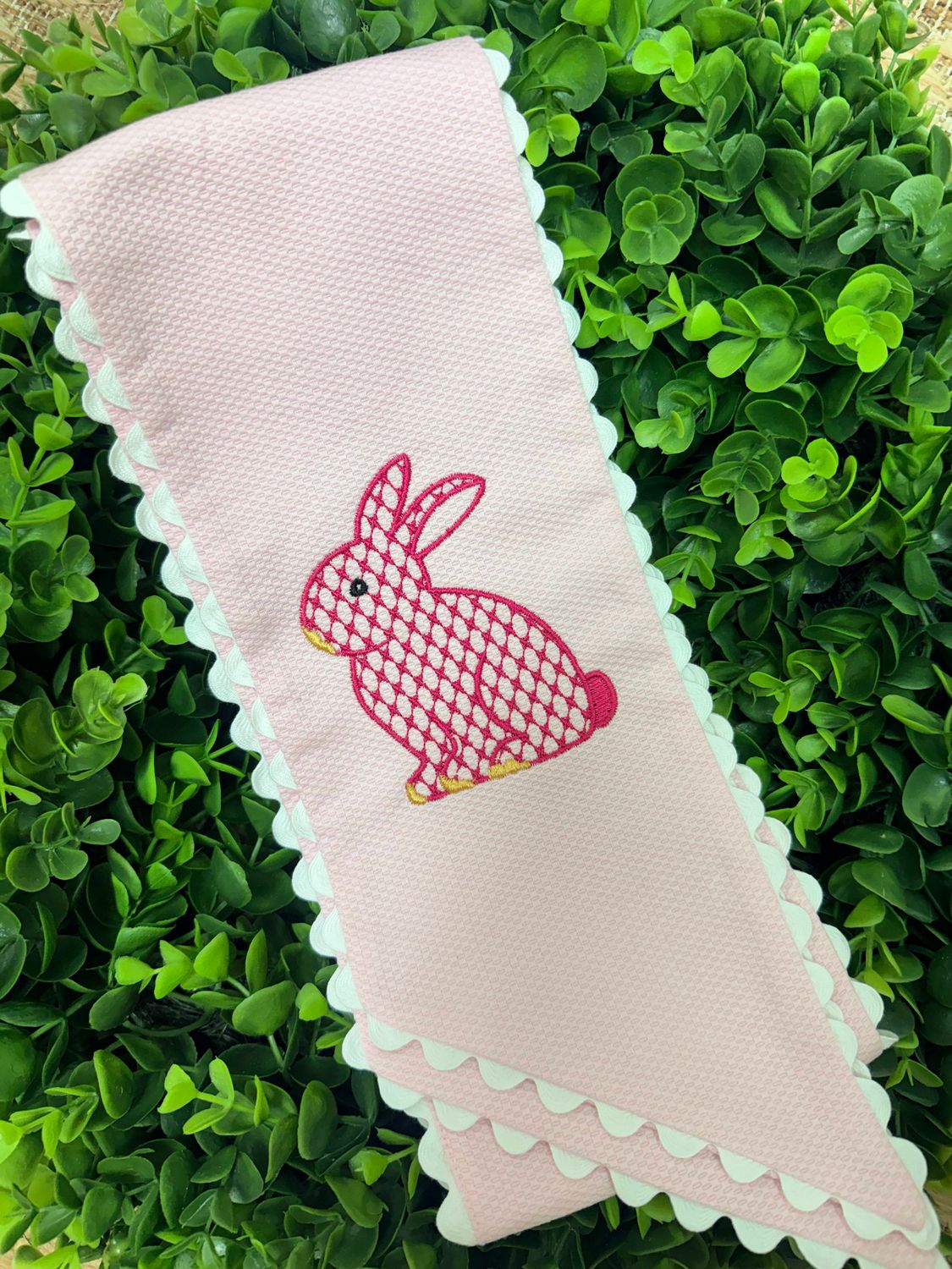Chic Bunny Wreath Sash
