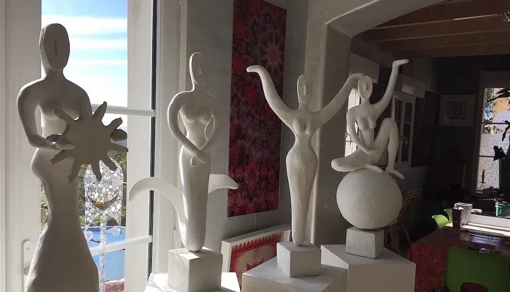 LA FÉMINITÉ ET LES QUATRE ÉLÉMENTS