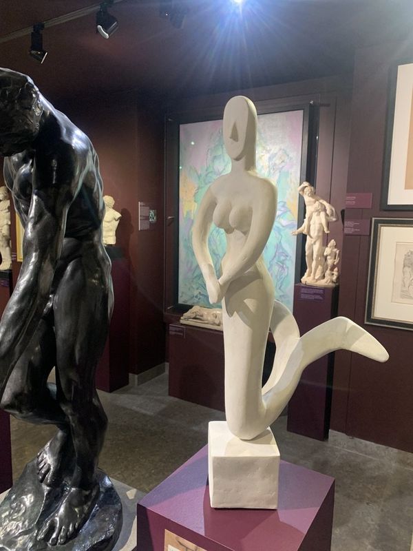 LA FÉMINITÉ ÉLÉMENT EAU